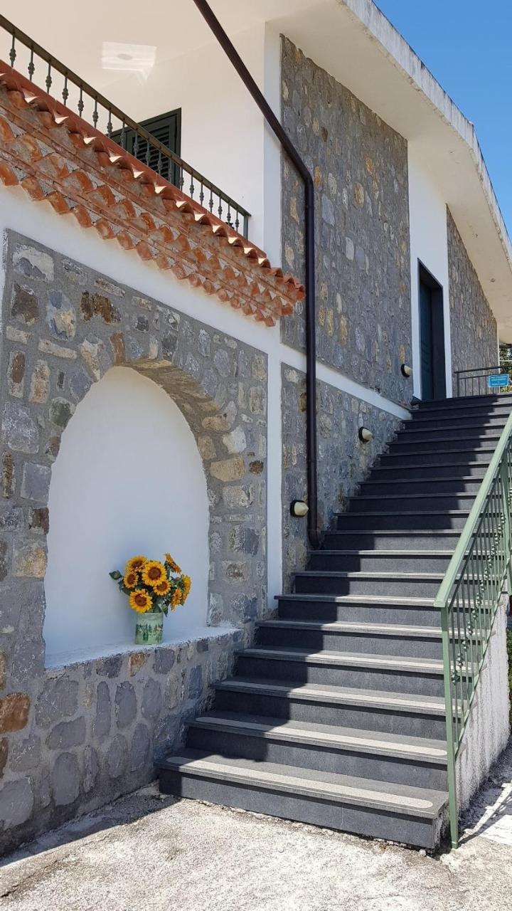 Gasthaus Bel Tempio San Giovanni a Piro Exterior foto