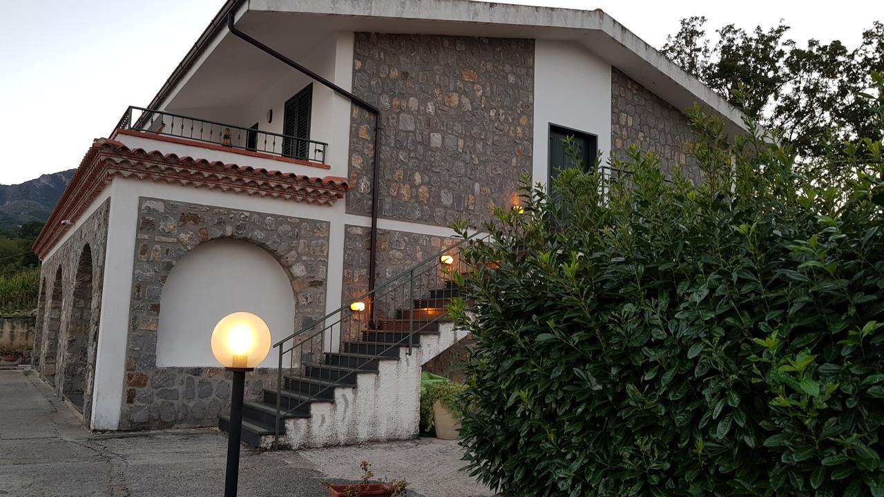 Gasthaus Bel Tempio San Giovanni a Piro Exterior foto